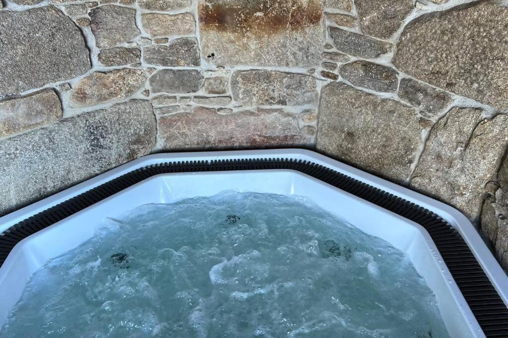 Гостевой дом Casa De Afora Casa Con Piscina Y Jacuzzi Privados Сантьяго-де-Компостела Экстерьер фото